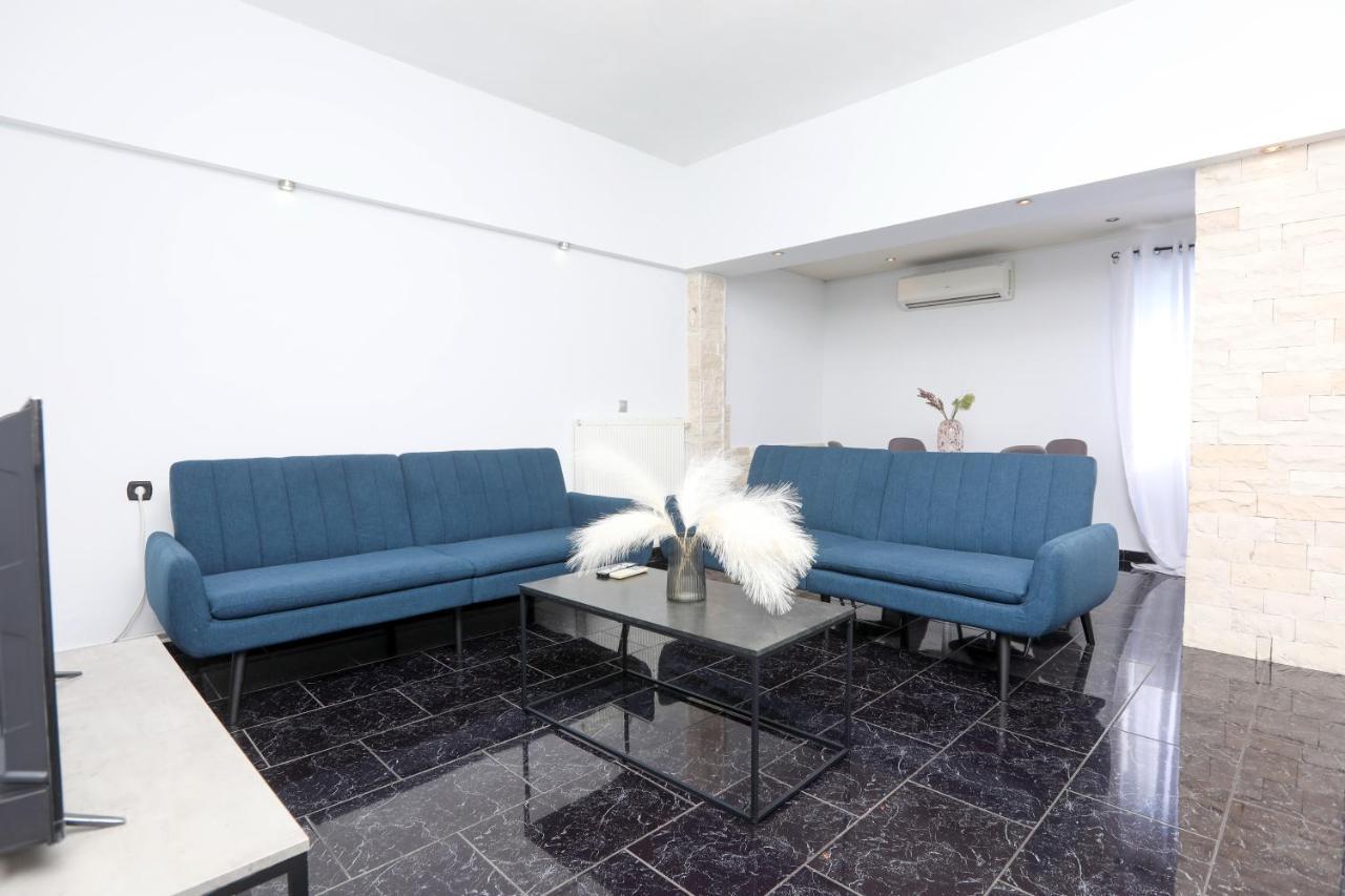 Luxury Apartments Christos Gouvia Bagian luar foto