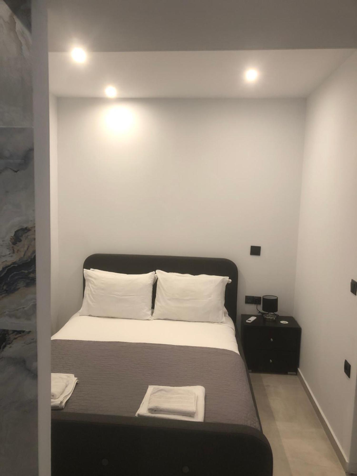 Luxury Apartments Christos Gouvia Bagian luar foto