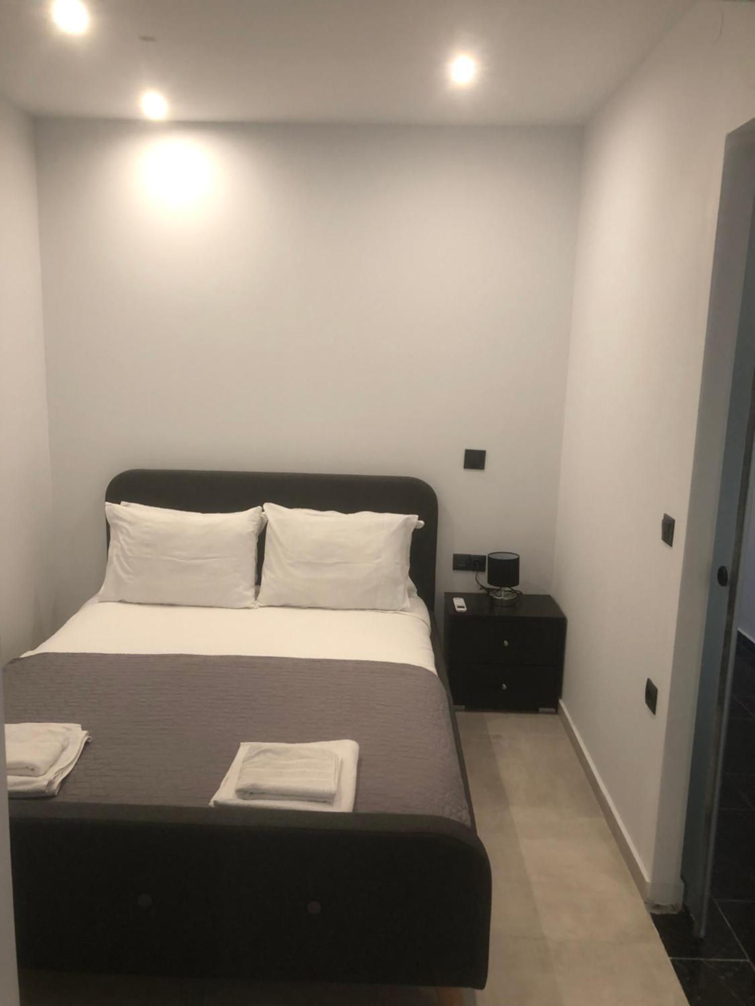 Luxury Apartments Christos Gouvia Bagian luar foto